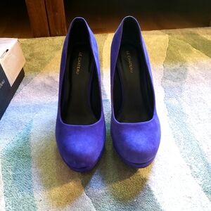 Le Chateau stilettos, size 10, blue